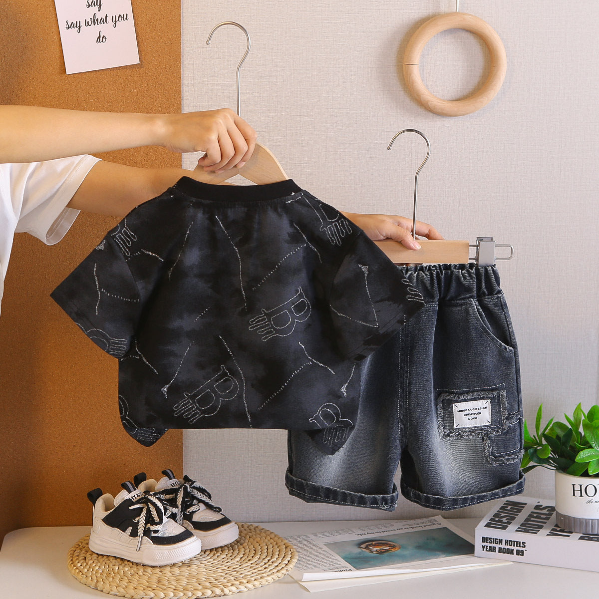 Boys Short-Sleeve Rhinestone Two-Piece Set BB26